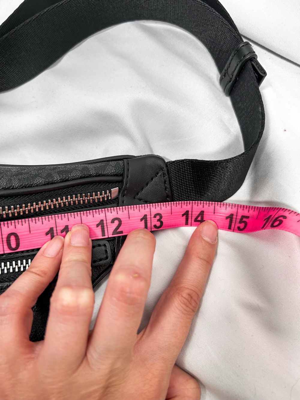 NWOT Michael Kors Kenly Waist Belt Bag / Fanny Pack - Picture 13 of 14